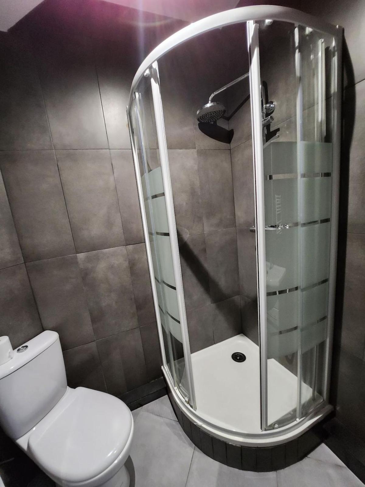 Apartment Agreable Et Vaste A 350 M De Paris Gentilly